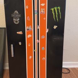 Mini fridge