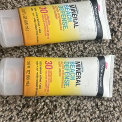 2 x new NEUTROGENA sunscreen 3.oz each