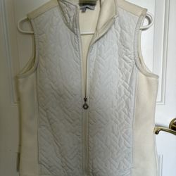 NEW! Fleece Vest Size M