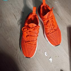 Under Armor Phantom 2 Et Men's Sneaker Size 9