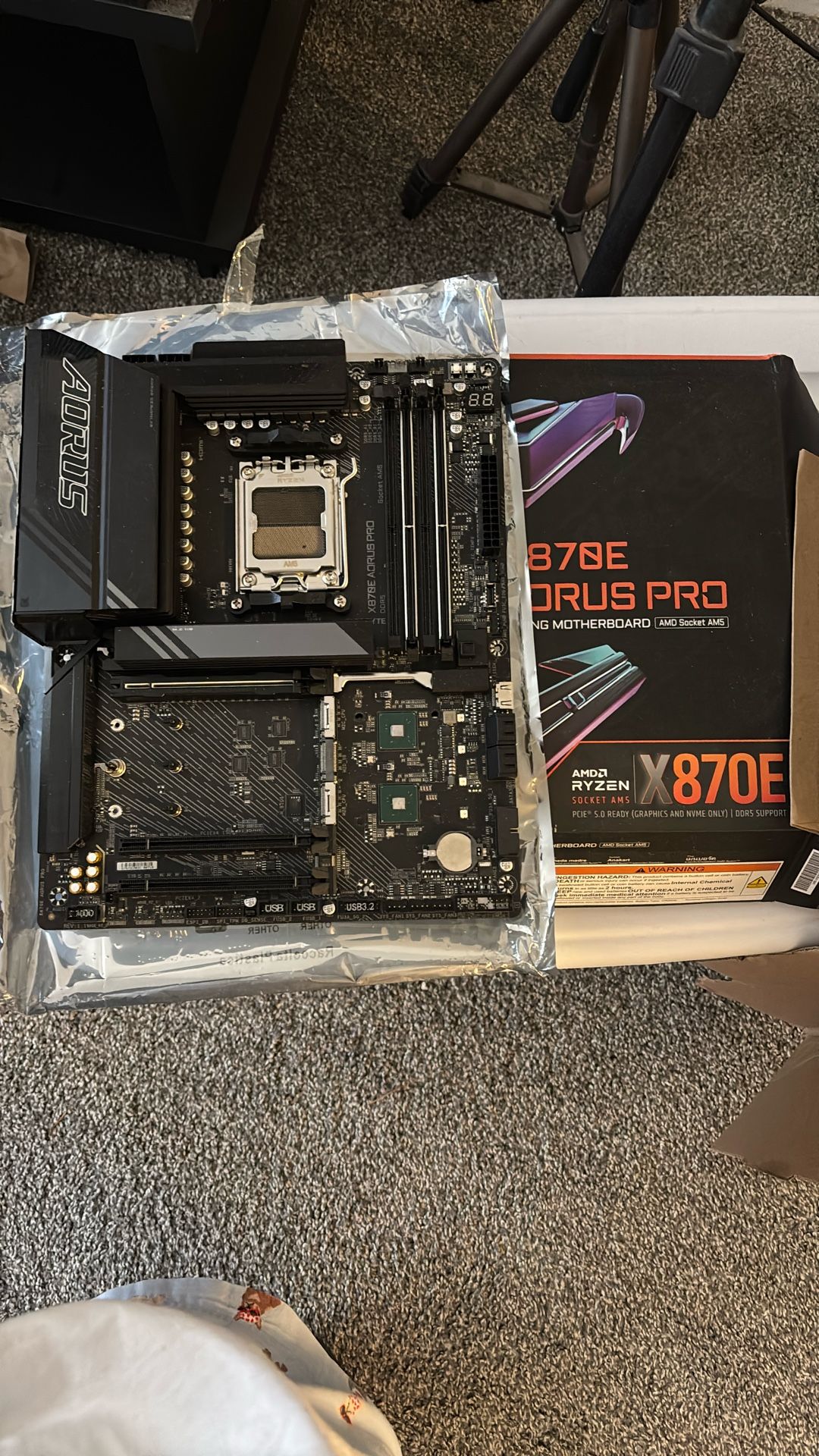 X870E AORUS PRO Motherboard