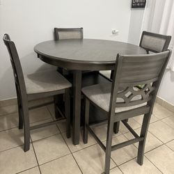 Dinner Table 