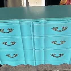 vintage French provincial dresser green/blue 6 drawers solid L54”*D20”*H34”(address in description)   👇delivery 🚚 available within 15 miles with ext