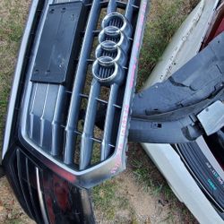 2020 Audi Q5 Front Bumper 