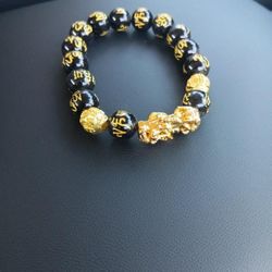 Black And Gold Pixiu Bracelet 