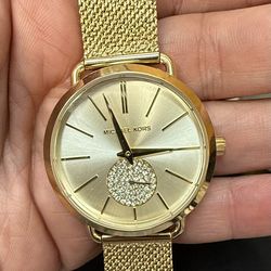 Michael Kors Women’s Gold Tone Watch Mesh Band Crystal Accent Dial Slim Elegant Watch