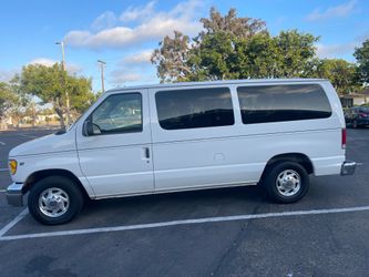 2000 Ford E-150