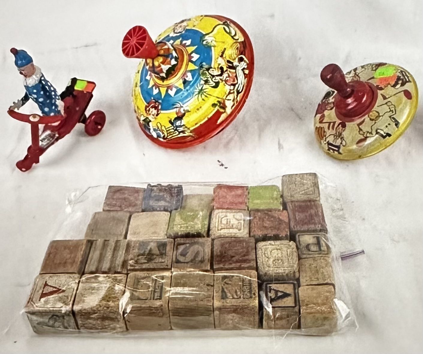 Tin Toys Top, Mechanical Toy, Wood Blocks