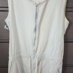 Shorts / Bodysuit - L