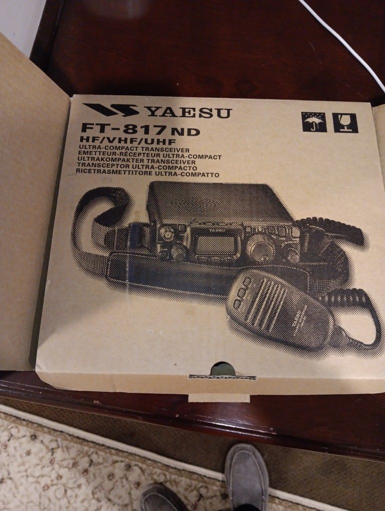 YAESO FT-817 ND HF/VHF/UHF Ultra Compact Transceiver