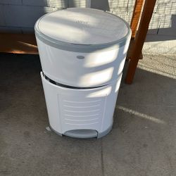 Diaper Bin And Bags