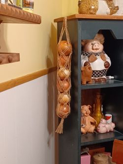Produce holder