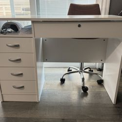 White Desk 
