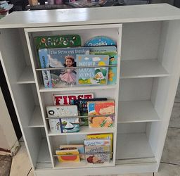Kids Bookcase, 3 Tier Toy Organizer with Sliding Door
