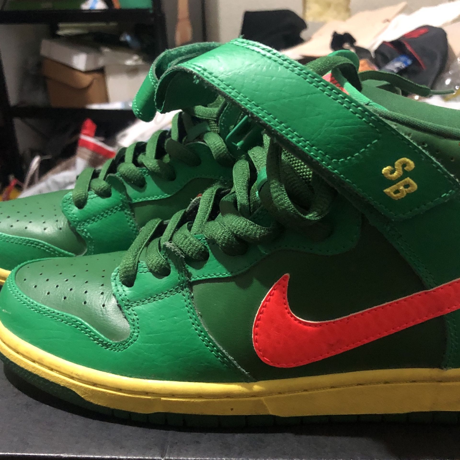 Nike SB Dunk Mid Pro Watermelon
