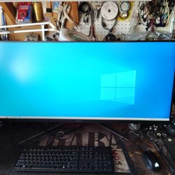 Gaming Monitors And Tower