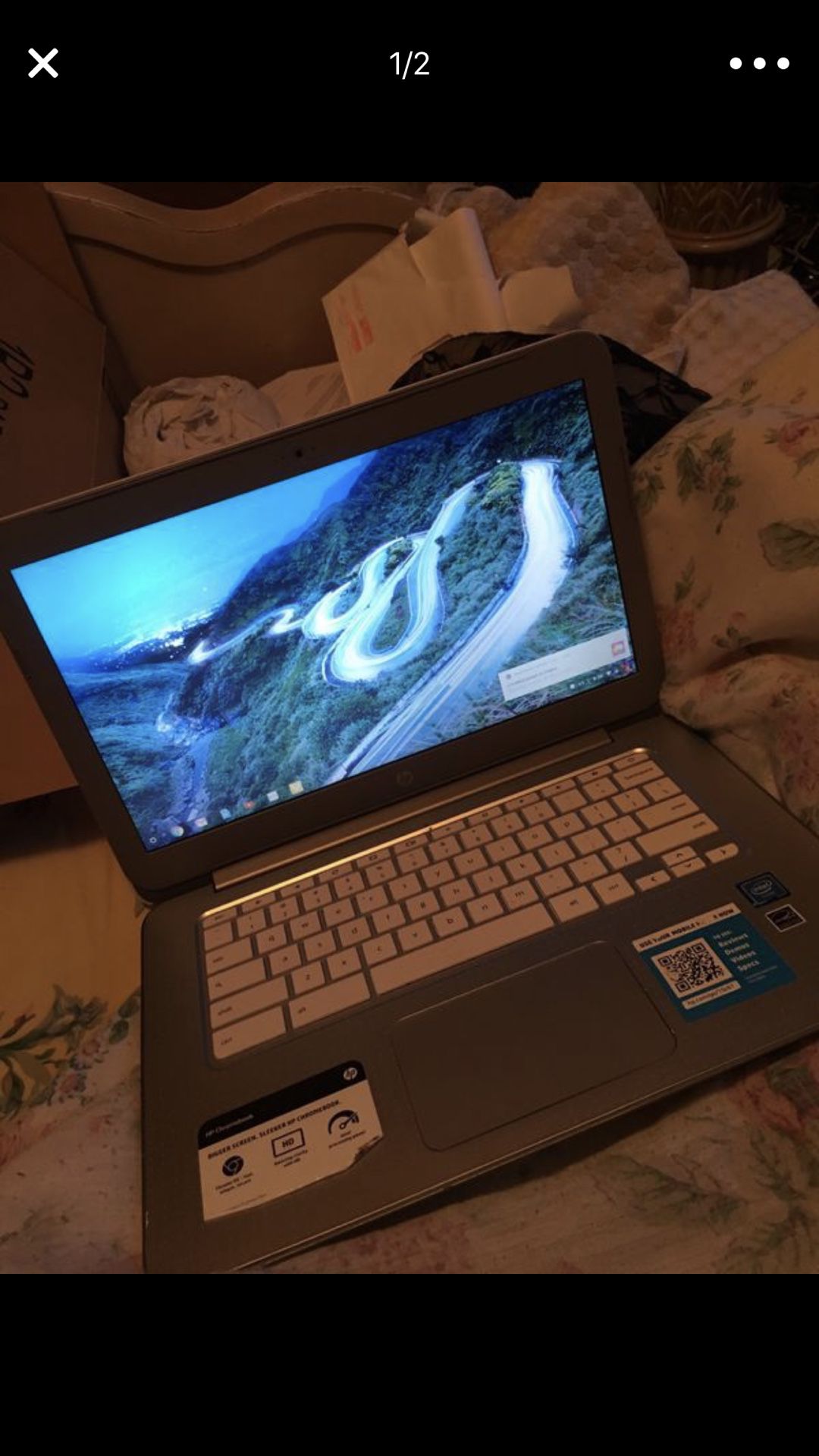 HP CHROMEBOOK - perfect condition