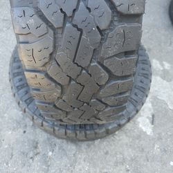 Used Tires 275/70/17