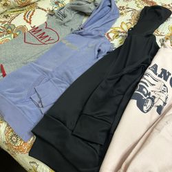 Sweaters For Women’s ( 8 Pieces)