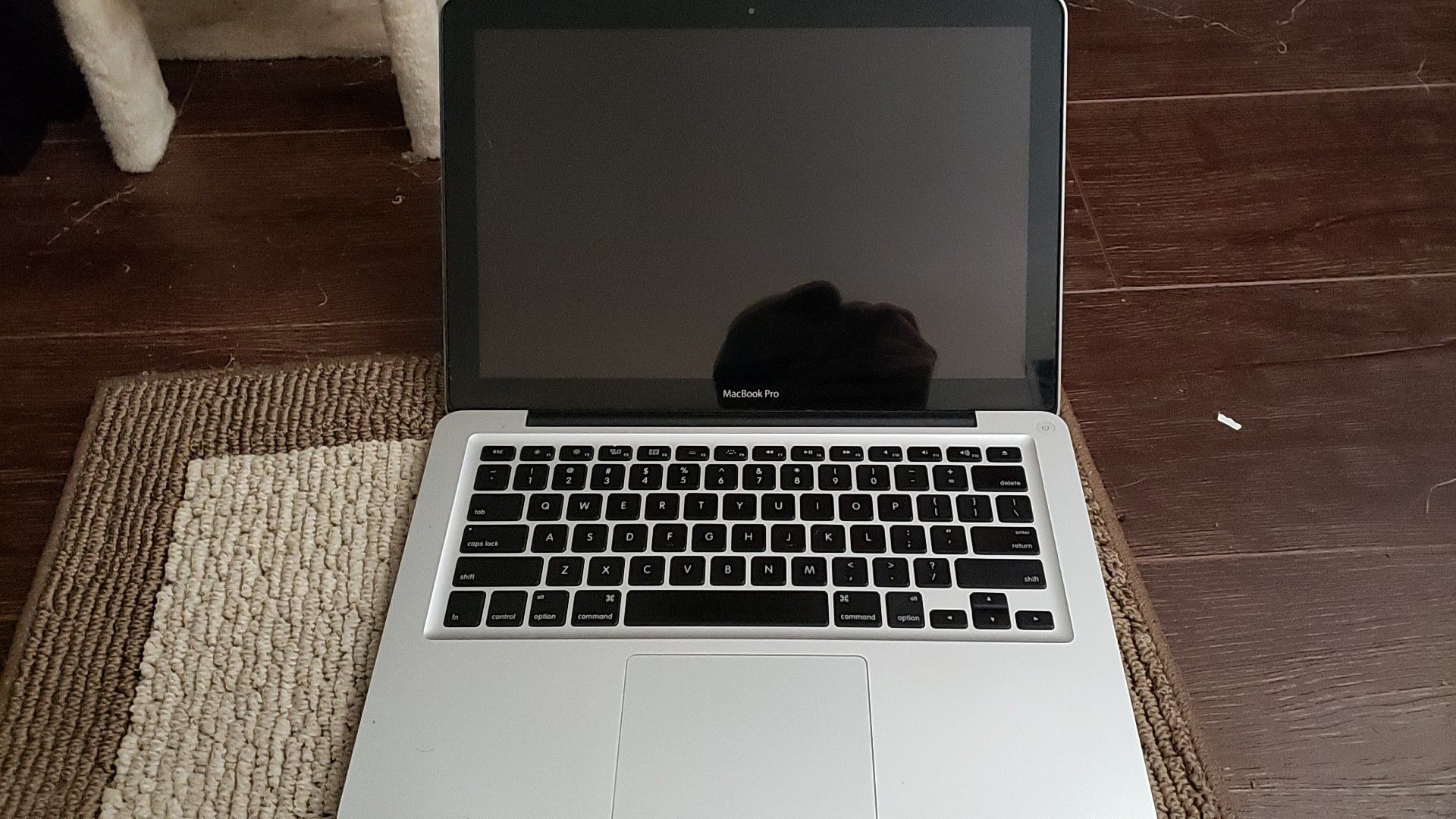 Macbook Pro 13inch (late 2011) For Spare Parts