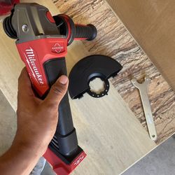 Milwaukee grinder 4 1/2 / 5”