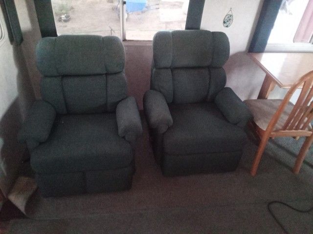 Set Of Reclining Chairs Two For $200 One For 100