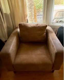 Telora Chair couch style