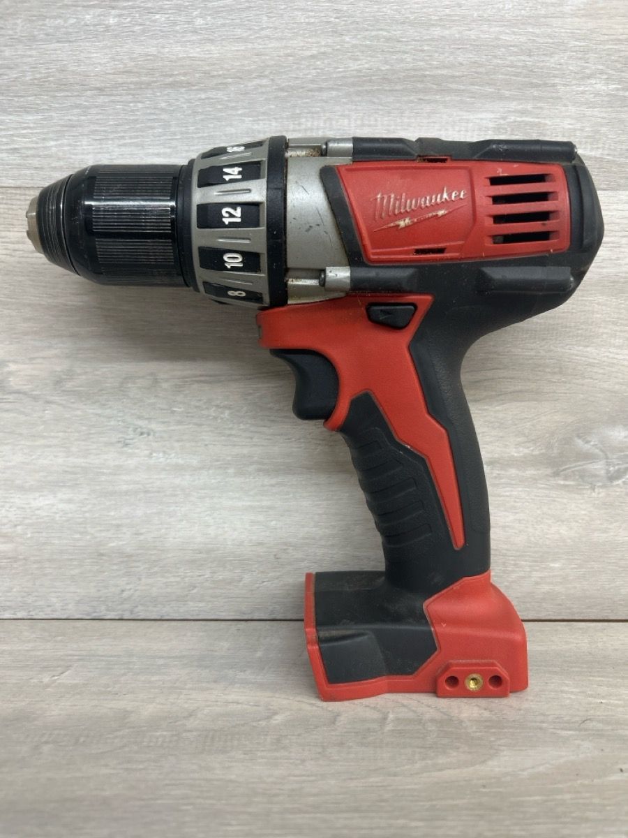 Milwaukee Tools Cordless Drill 2601-20 Tool Only (PO1021177)