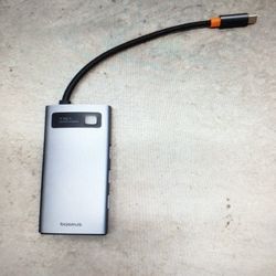 Baseus 7-in-1 USB-C Hub Adapter – Multiport Dock (Fast Data + HDMI)