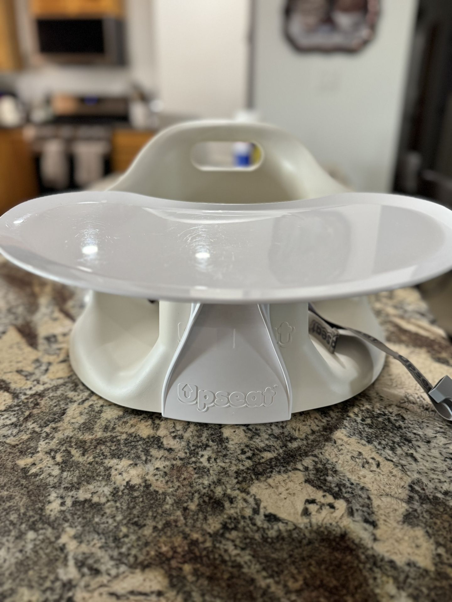 Upseat Baby Seat With Tray