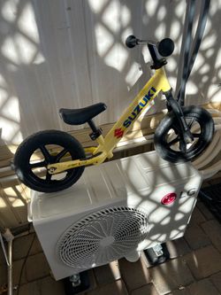 Strider 12 Suzuki balance bike