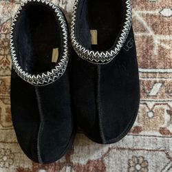 Uggs Women’s Size 10 