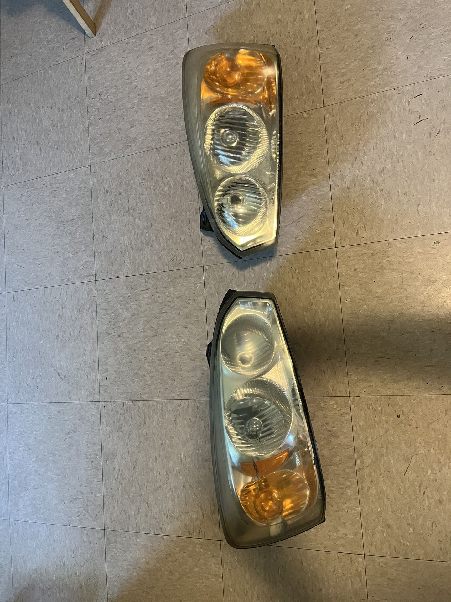2006 Chevy Malibu Lt Headlights