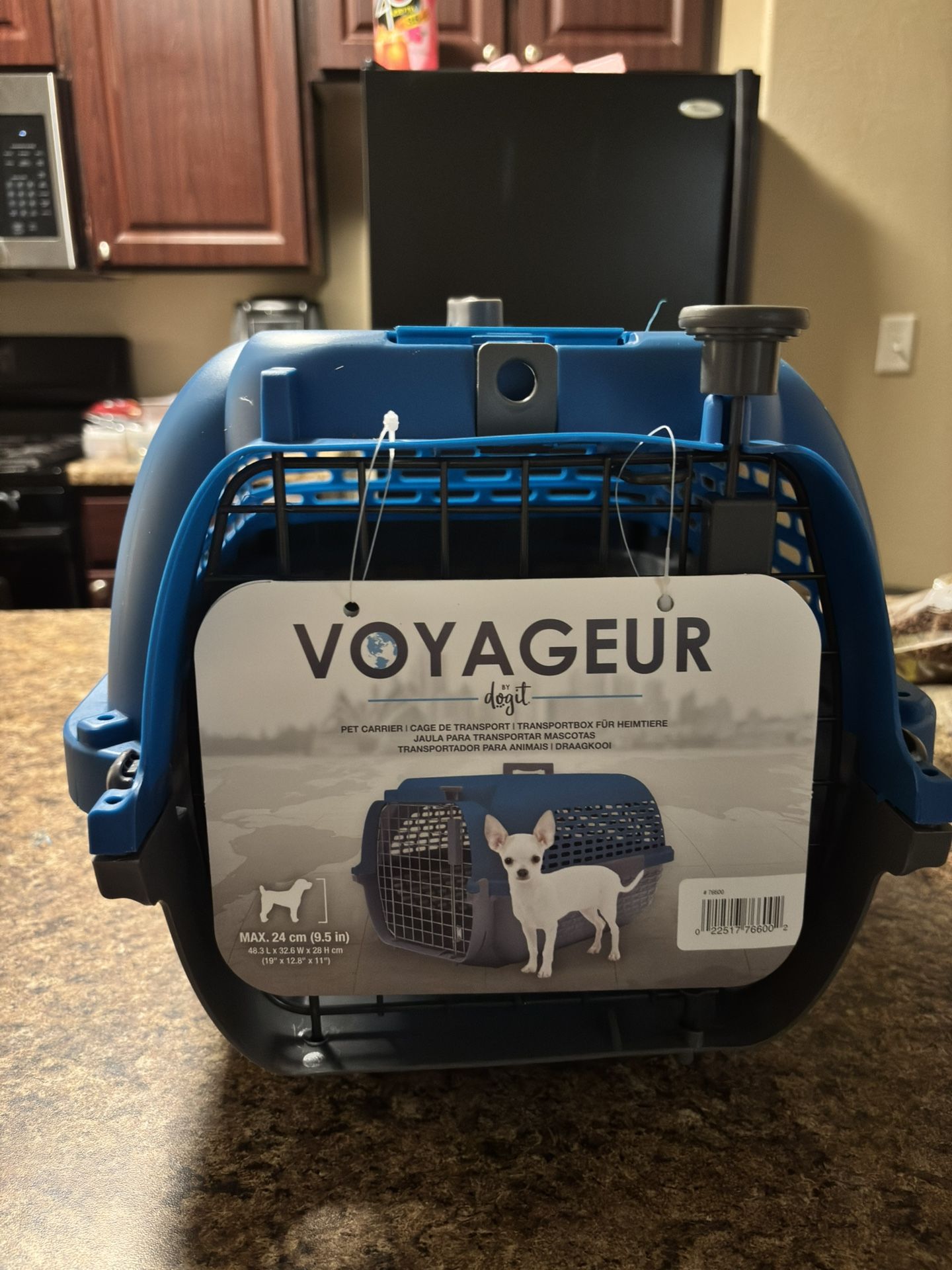 PET CARRIER NEW