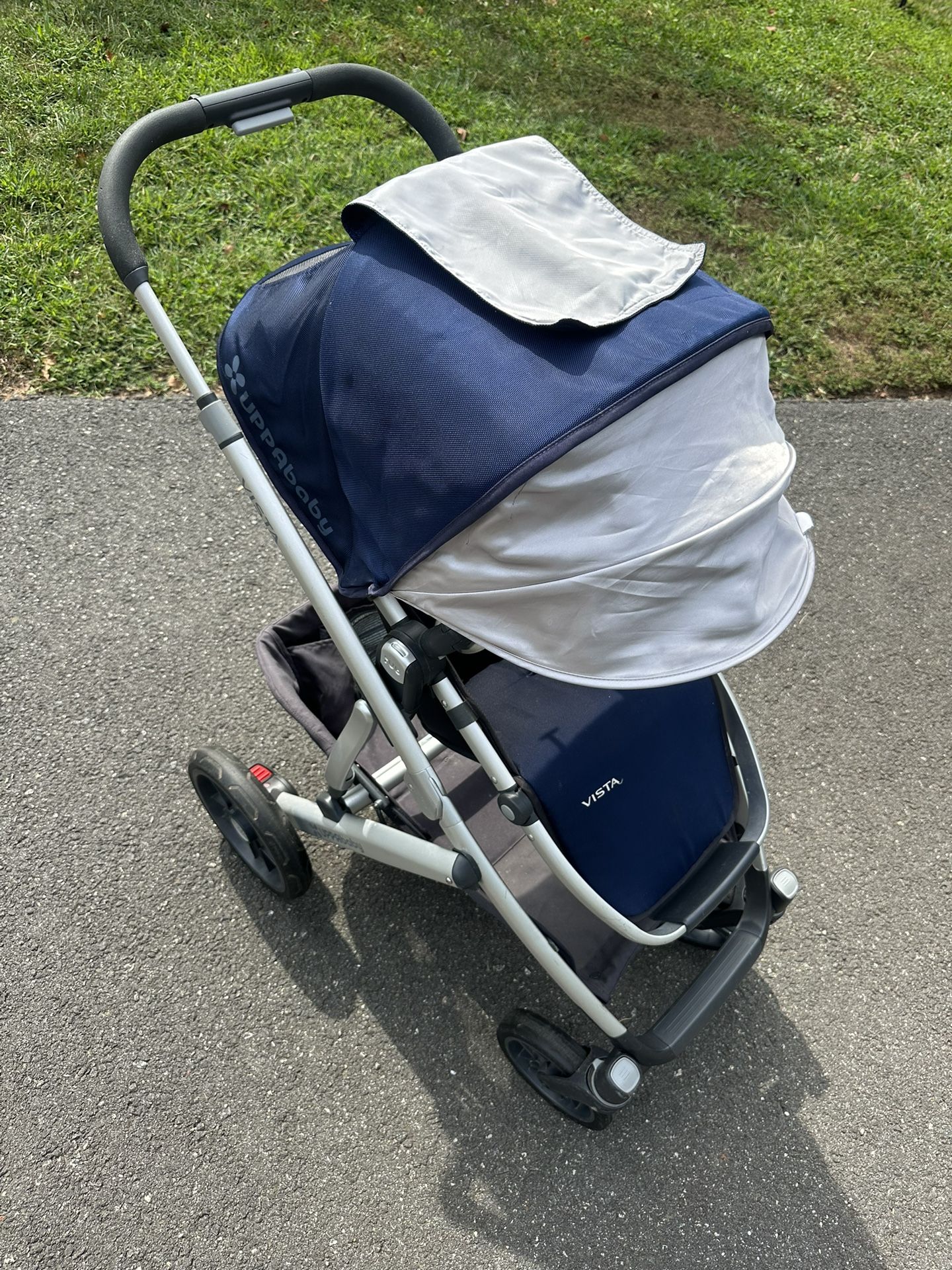 USED 2017 UPPAbaby Vista Stroller in VERY GOOD condition with lots of  ACCESSORIES