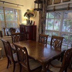 Expandable Cherry Dining Table Set