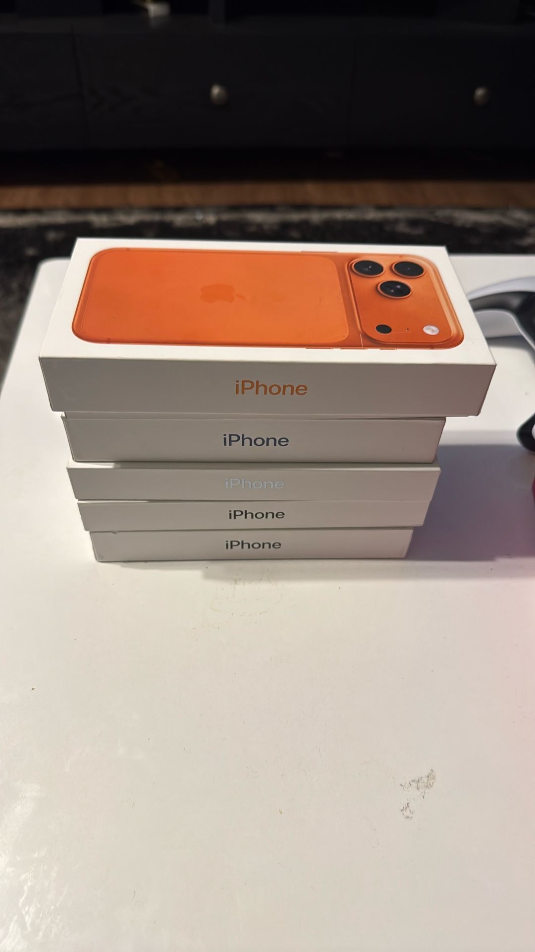 Selling iPhone 17 Pro Max  5 iPhones For 4k Cash 