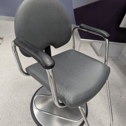 Hydrolic hair cutting chair 