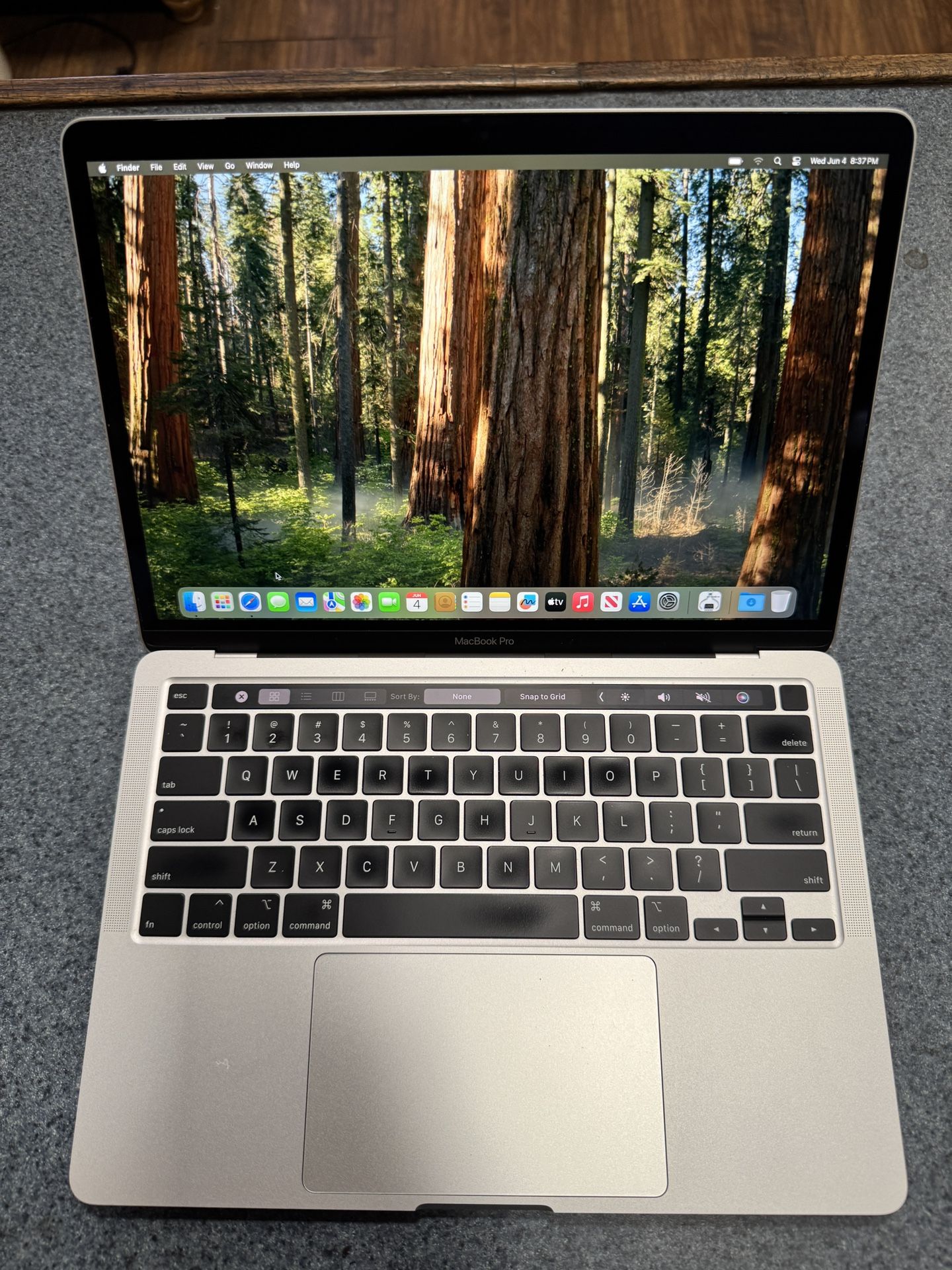 MacBook Pro 13” ( 2020, i5, 16GB, 512) Excellent Working Conditions