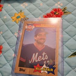 New York Mets Keith Hernandez 1987 Topps Error Darker Sky Baseball Card 