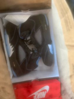 Jordan 5 unc
