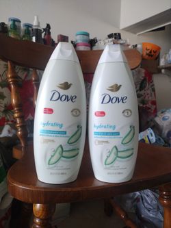 Dos Body Wash  A $7 Cada Uno Son De  22oz 