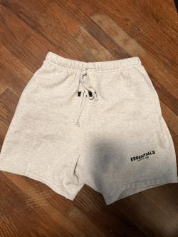 Essentials Shorts 