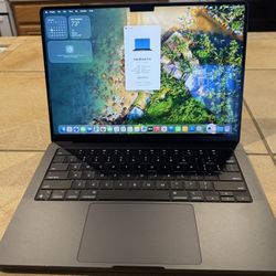 Apple MacBook Pro 14” M3 Pro, 18 GB Ram, 1 TB Storage