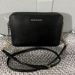 Mk Crossbody