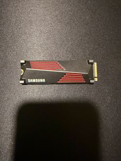 Samsung 990 Pro 1TB with heatsink.