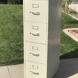 4 Drawers Filing Cabinet