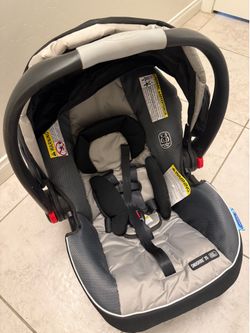 Free carrier and 2 base’s - Graco, Rosedale