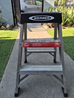 Small Ladder – Good Condition
