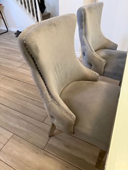 Dinning table and 4 chairs